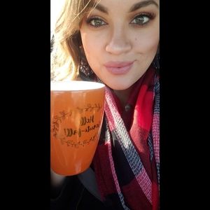 Meet your Posher, Keisha